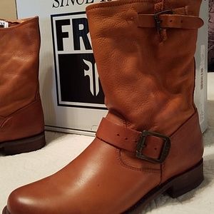 Boots worn twice by frye